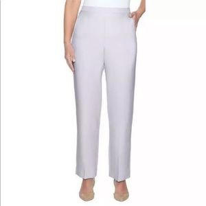 NWT Alfred Dunner Roman Holiday Lilac Purple Pull-On Pants Womens 14 short
